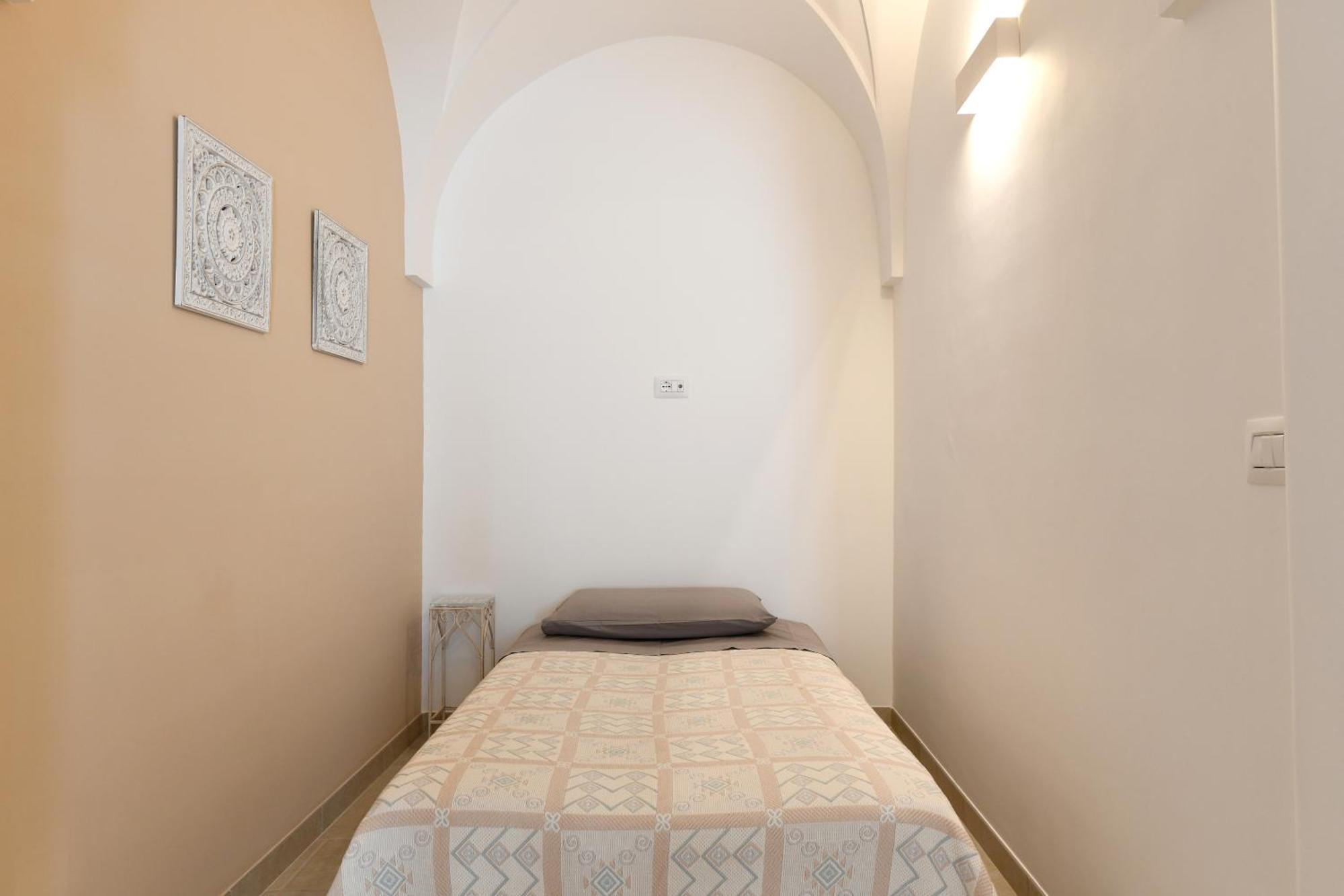 La Scala Del Borgo Apartment Cisternino Exterior photo